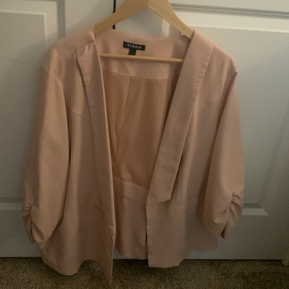 Very stylish blazer *TORRID* - Picture 4 of 4
